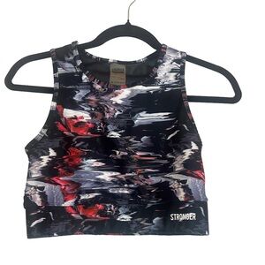 Stronger Women's Dynamic Print Crop Top - Black and Red